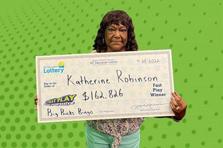 the woman won the lottery of Rs 1.3 crore
