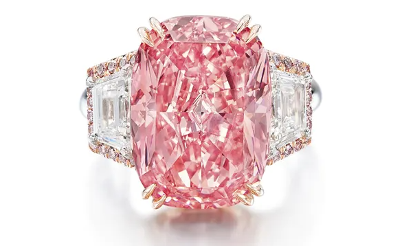 rare pink diamond sold for 477 crores in hong kong 