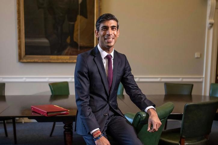 Meet Rishi Sunak: UK's First Non-White Prime Minister, A Practicing ...