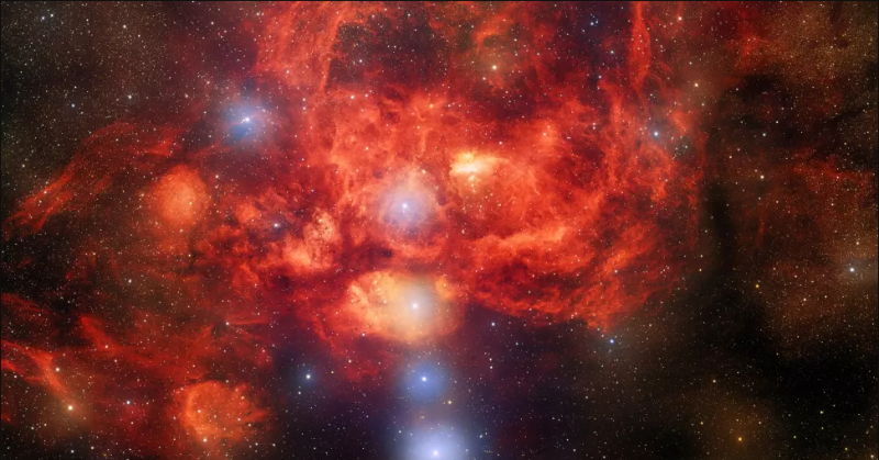 La nueva imagen muestra la deslumbrante «Nebulosa de la Langosta» en rojo, a 8000 años luz de distancia