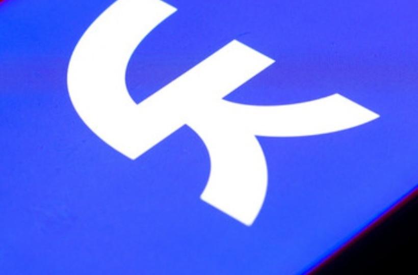Apple Abruptly Removes Russia's Largest Social Network App From Its App Store