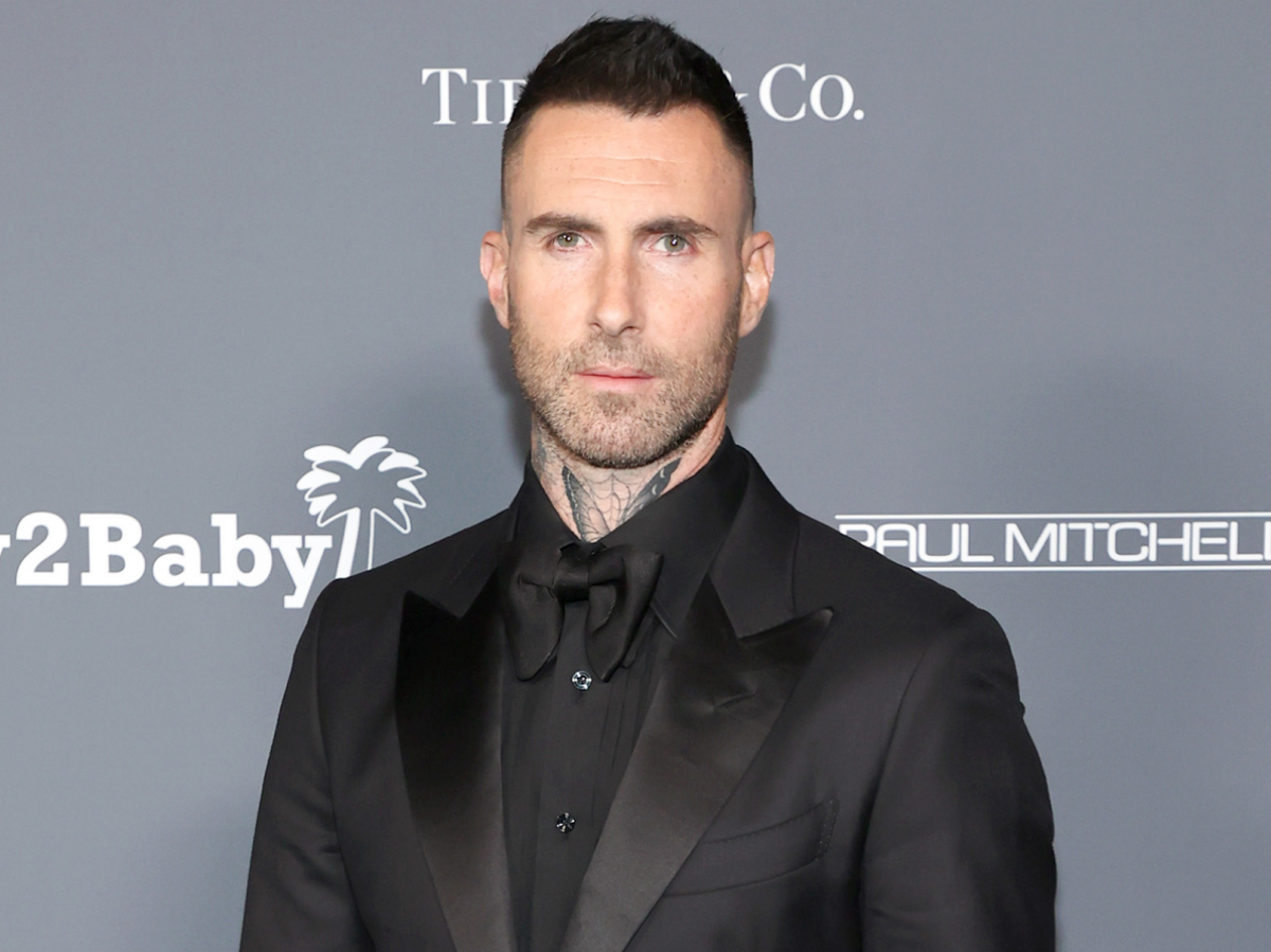 Adam Levine Denies Cheating Pregnant Wife Amid Pics Of Him Sexting ...