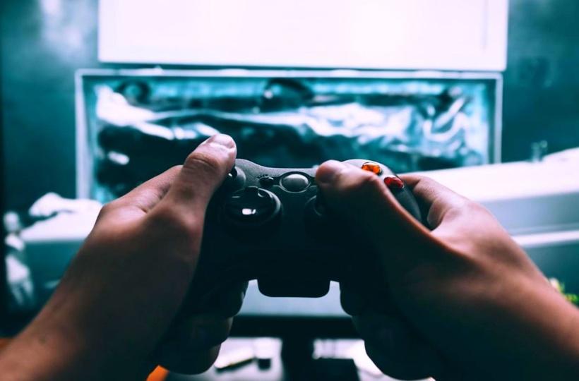 The Problem of Online Gaming in Modern Society - 820 Words