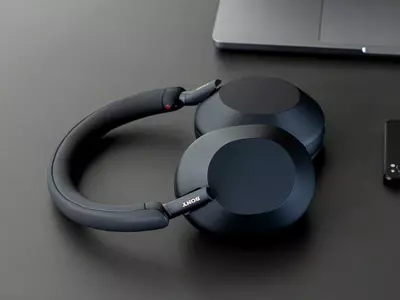 Sony WH-1000XM5 Is A Premium Noise Cancelling Headset With No Compromises