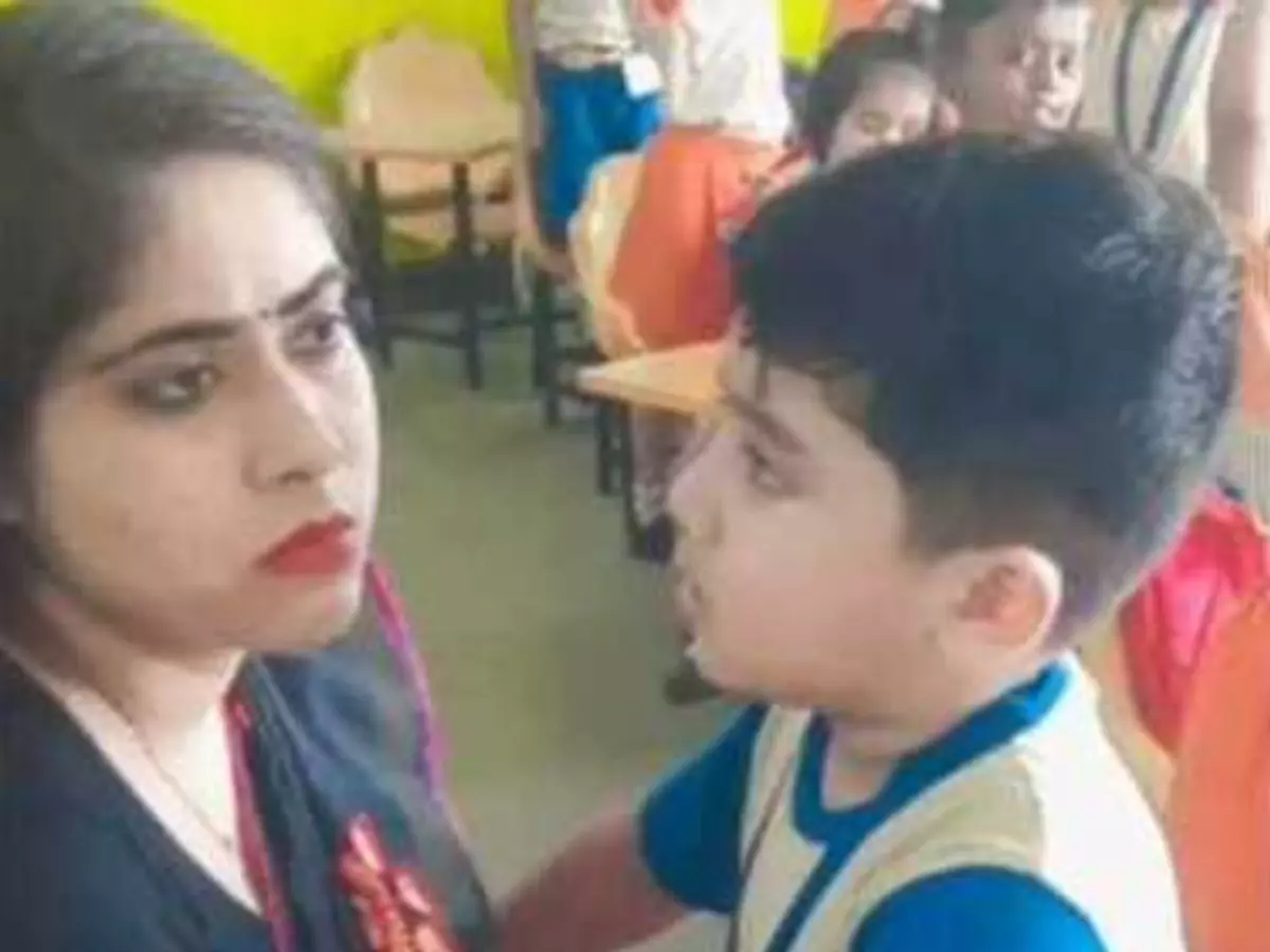 little-boy-adorably-pleads-and-apologises-to-his-teacher-6320599fa6913 Indiatimes