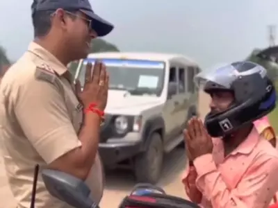 police officer unique way to spread helmet awareness viral video
