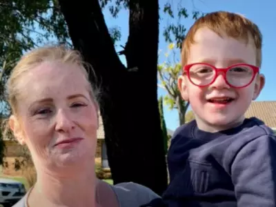 four year old kid saves mother life 