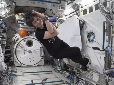 yoga in space