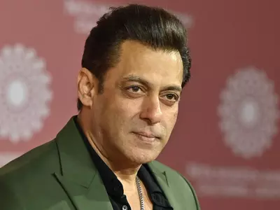 Salman Khan Gets Schooled For Saying 'Auraton Ki Bodies Jitni Dhaki Hui Hongi Utni Better Hai'