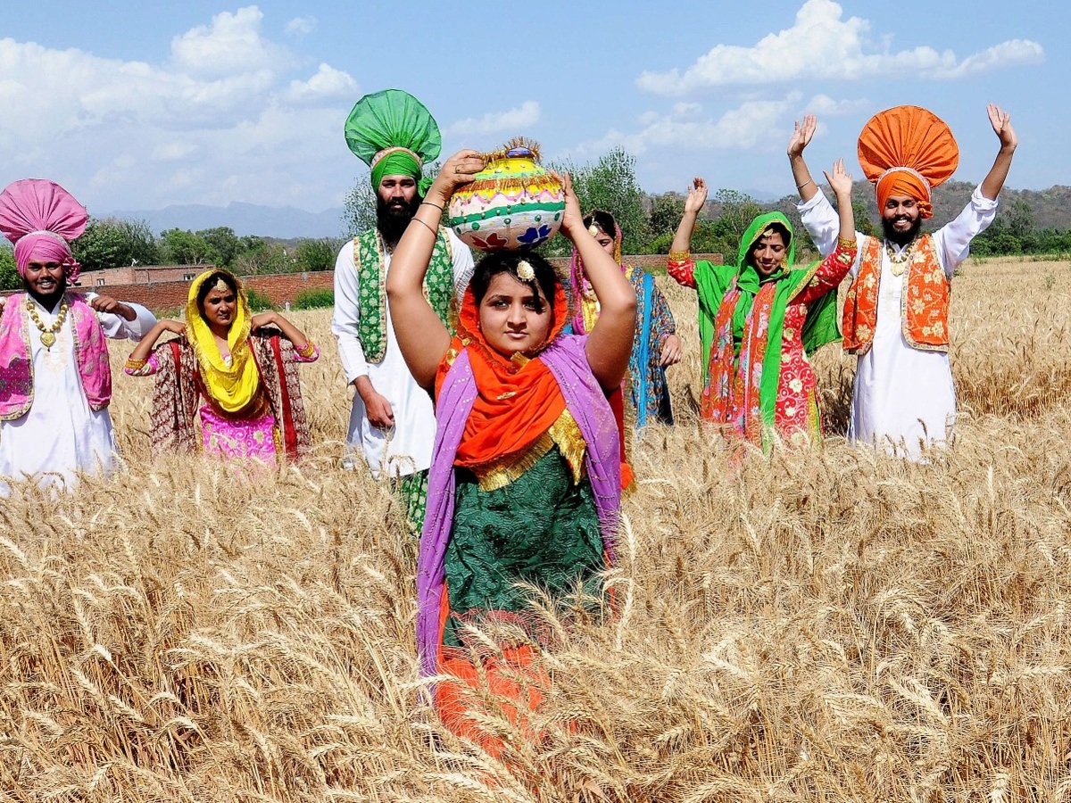 Baisakhi 2023: Baisakhi Essay In Easy And Simple Language For ...