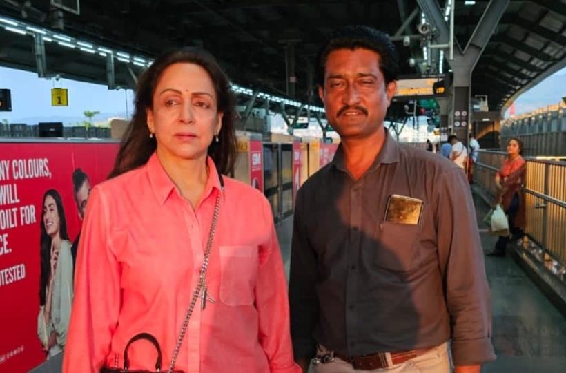 हेमा मालिनी ने की मुंबई के मेट्रो में सफर- Hema Malini traveled in Mumbai Metro