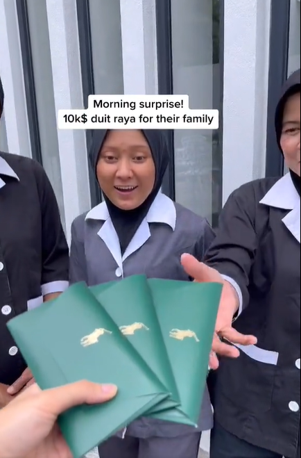 马来西亚企业家给予家庭帮助奖金，假期