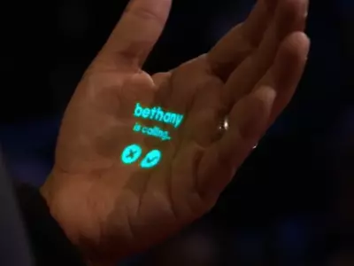 Former Apple Employees Tease A Screenless, AI-Powered Wearable Device