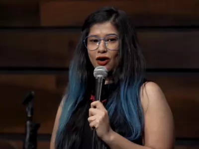 Not Funny! Twitter Calls Out This Female Stand-Up Comedian For 'Sexual Objectification Of Men'