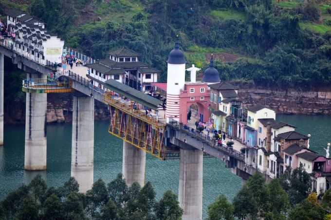 china chongqing township on bridge