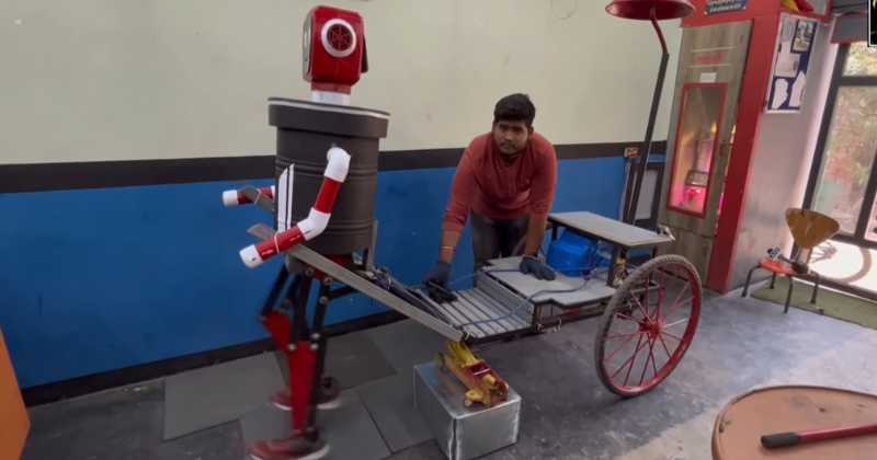 Surat B.Tech Students Built Robot Rickshaw Puller