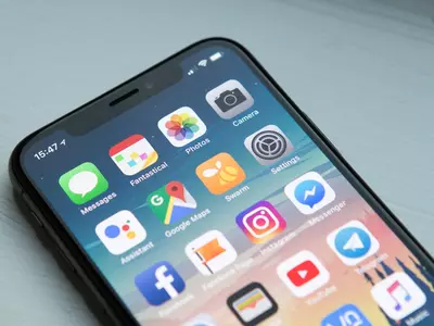 Latest iOS Update Is Causing iPhones To Heat Up, But You Should Still Install It