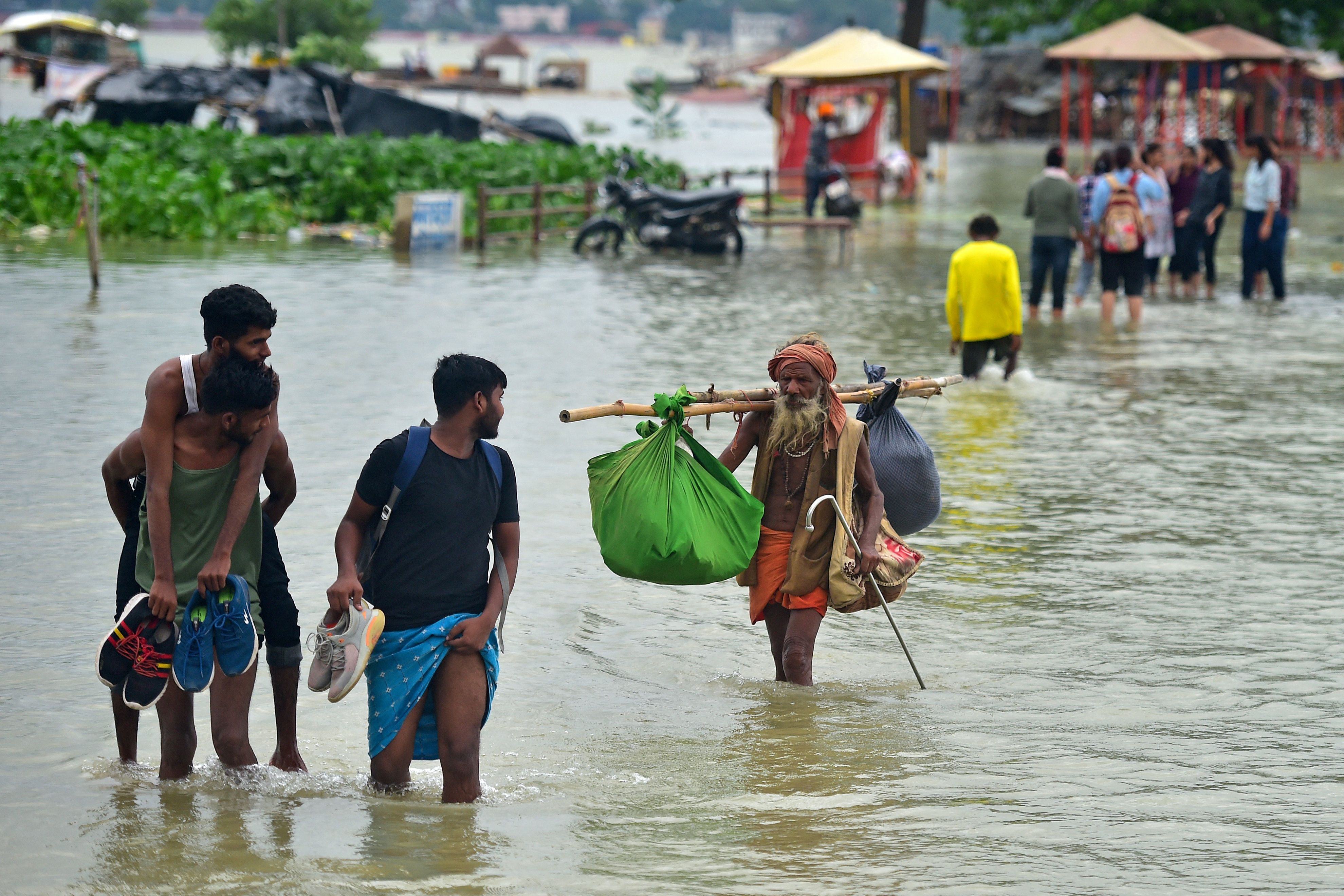 601 Villages In 23 Districts Of Uttar Pradesh Hit By Floods, Two Lakh ...