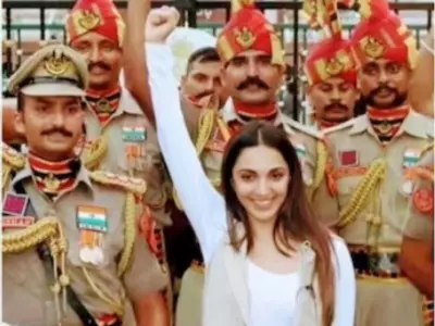 Ahead Of Independence Day, Kiara Advani Reaches Wagah Border, Waves Tricolor With BSF Soldiers
