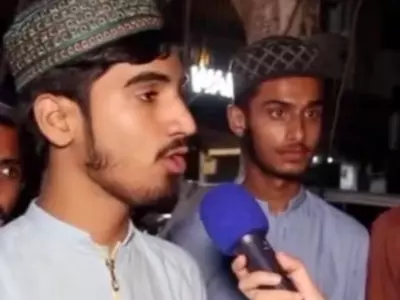 Pakistani Man Rejects Earth's Rotation