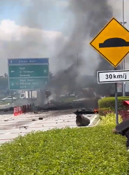 Private Jet Crashes On Malaysia Highway Video