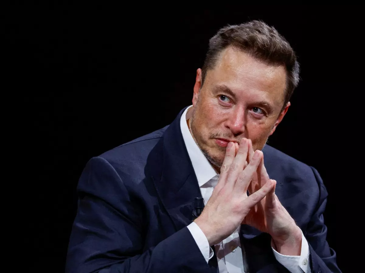 Elon Musk Wants To Live Stream Cage Fight, Zuckerberg Says 'Not Holding My Breath'