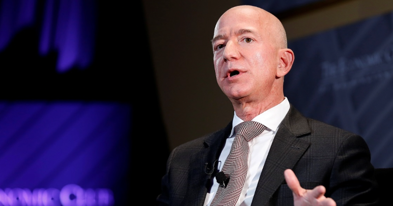 Jeff Bezos Buys $68 Million Mansion On Florida’s Exclusive Island