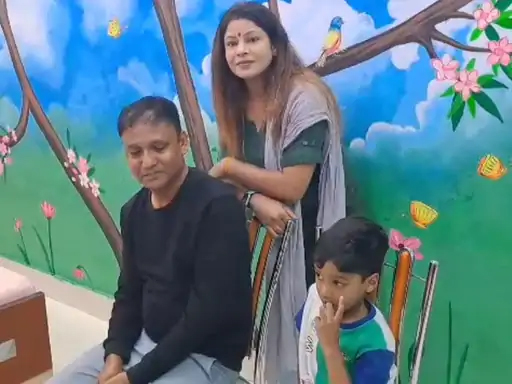 Wife sold her jewelry to make her husband a teacher