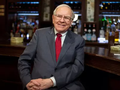 Why Warren Buffett Is Not Worried About US Credit Rating Downgrade 
