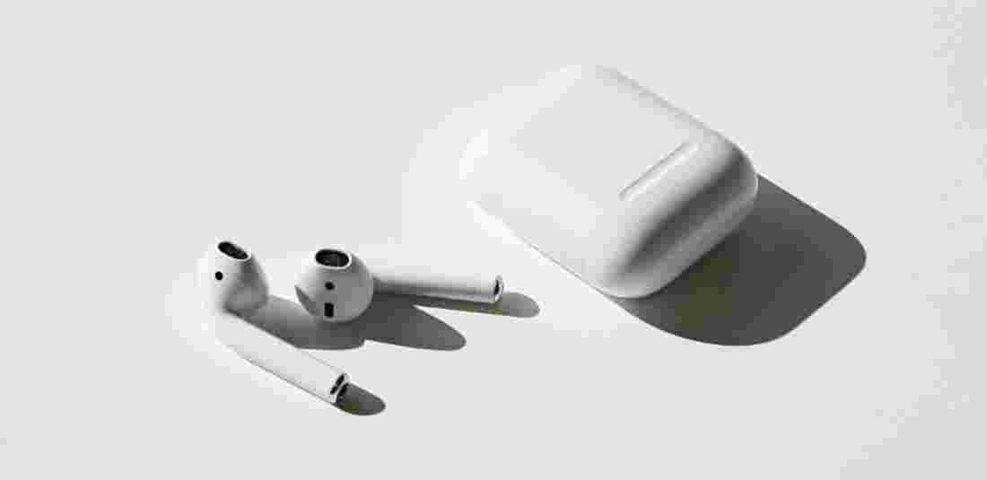 New Apple Patent Hints At AirPods With Brain Activity Monitoring Sensors