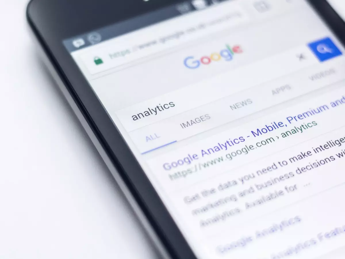 Google Search Introduces Grammar-Checking Feature: How To Use It