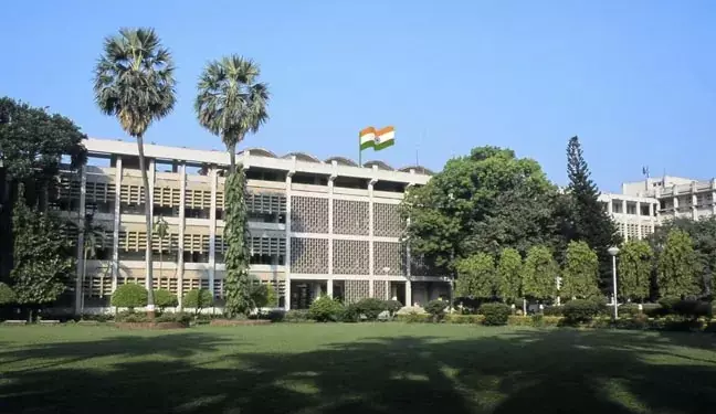 IIT Bombay Gets Its First Anonymous Donation Of Rs 160 Crore From An ...