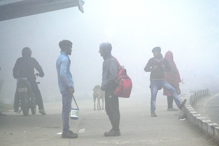 No Let Off Yet For Delhi As Dense Fog Continues To Disrupt Normal Life ...