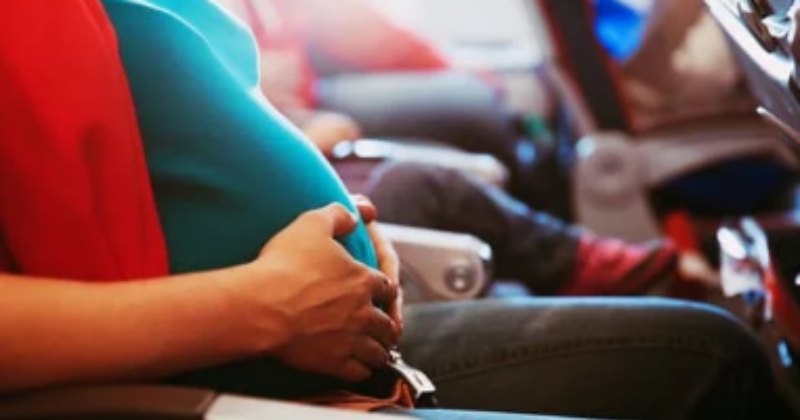 pregnant woman on plane