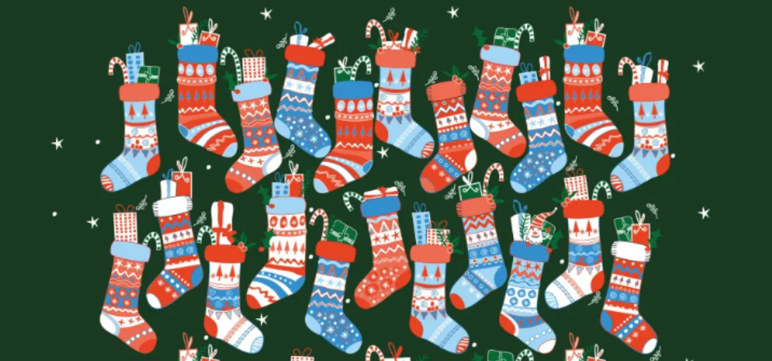 Christmas Optical Illusion Spot Santa In The Hung Stockings