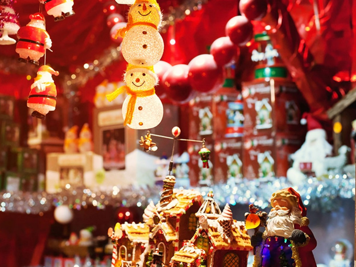 7 Best Christmas Decorations Items Market In Delhi सस्ते में खरीदना है