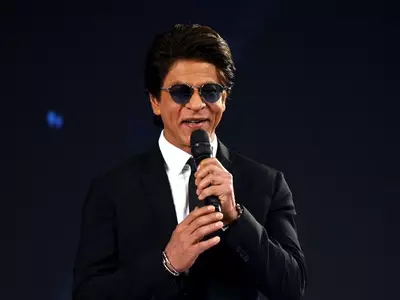 Shah Rukh Khan Is So Fascinated By Technology That He Has Robots 'Lying Around In Mannat'