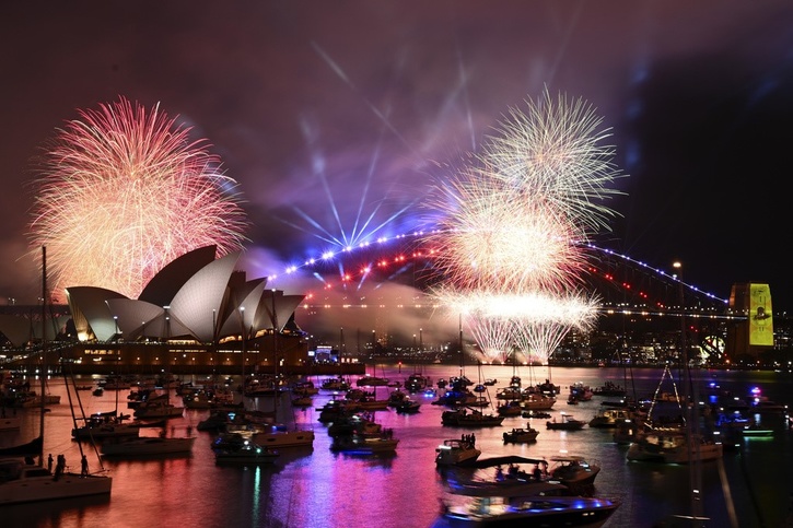 With Fireworks & Huge Crowds, Australia, New Zealand First Nations To ...