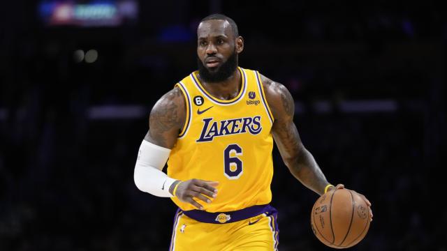 NBA: LeBron James Breaks Record For Most Points, Surpasses Kareem Abdul ...