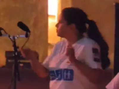 Lollapalooza India 2023, Sign Language Interpreter Viral Video