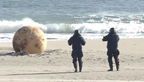 Mysterious iron ball found on the beach in Japan