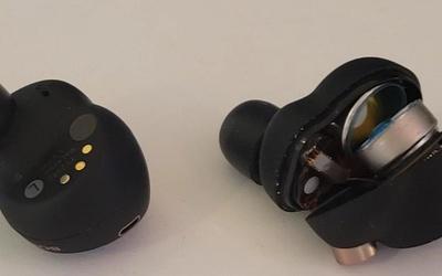 Reddit User Shares Ordeal Of Sony s Flagship Earbuds Exploding In Case