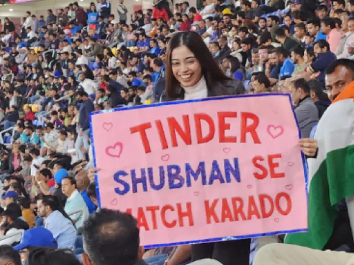 Shubman Gill Fan Poster Asks To Be His Tinder Match, IND Vs NZ T20I