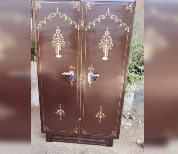 Telangana groom calls off marriage Over Old Furniture In Dowry case registered 