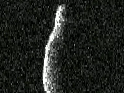 Big 2011 AG5 Asteroid Passes Earth, Pics