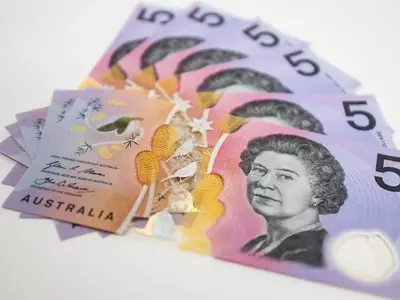 queen elizabeth australia banknotes