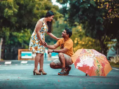 Happy Propose Day 2023: Wishes, messages, SMS, Quotes, Images & WhatsApp Status For Your Beloved Partner This Valentine's Week