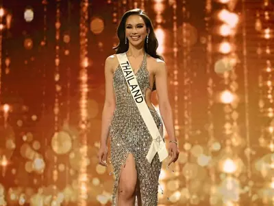 Miss Universe Thailand Anna Wears Recycled Dress In Tribute To Her Garbage Collector Parents