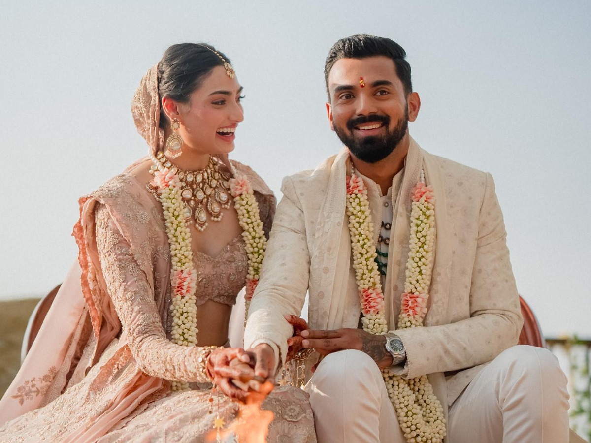 12 Brilliant Ideas for Wedding Gifts That Cost Under Rs 2000 and Everything  You Need to Know About Wedding Gift Etiquette 2019