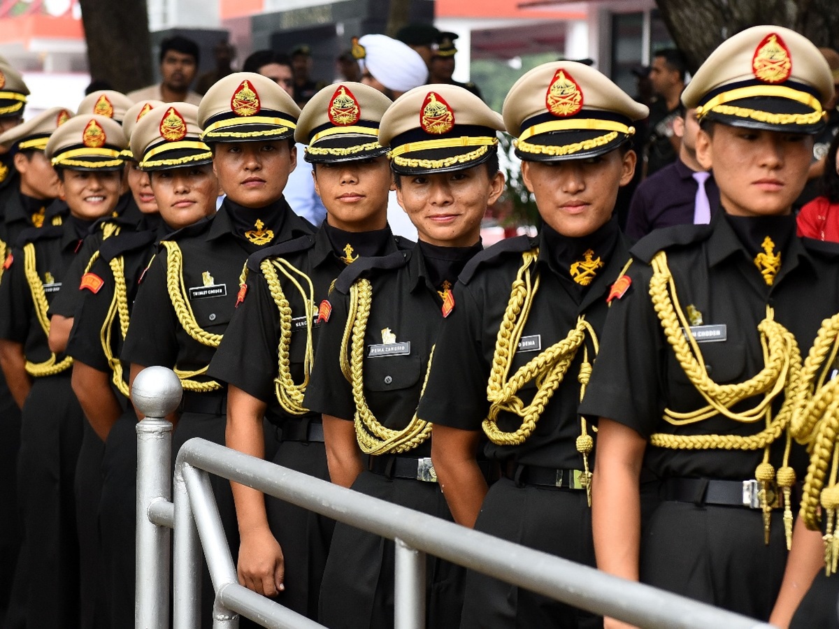 Promotion Of Women Officers As Colonel: SC Calls Army's Approach  'Arbitrary', Contrary To Judgment